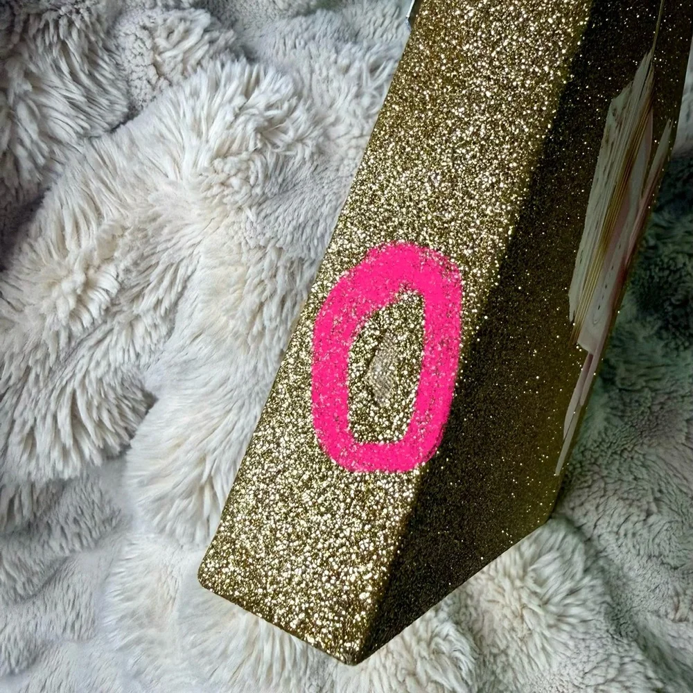 Pink & Gold Sweet Latte Glitter Art - Picture 2 of 3